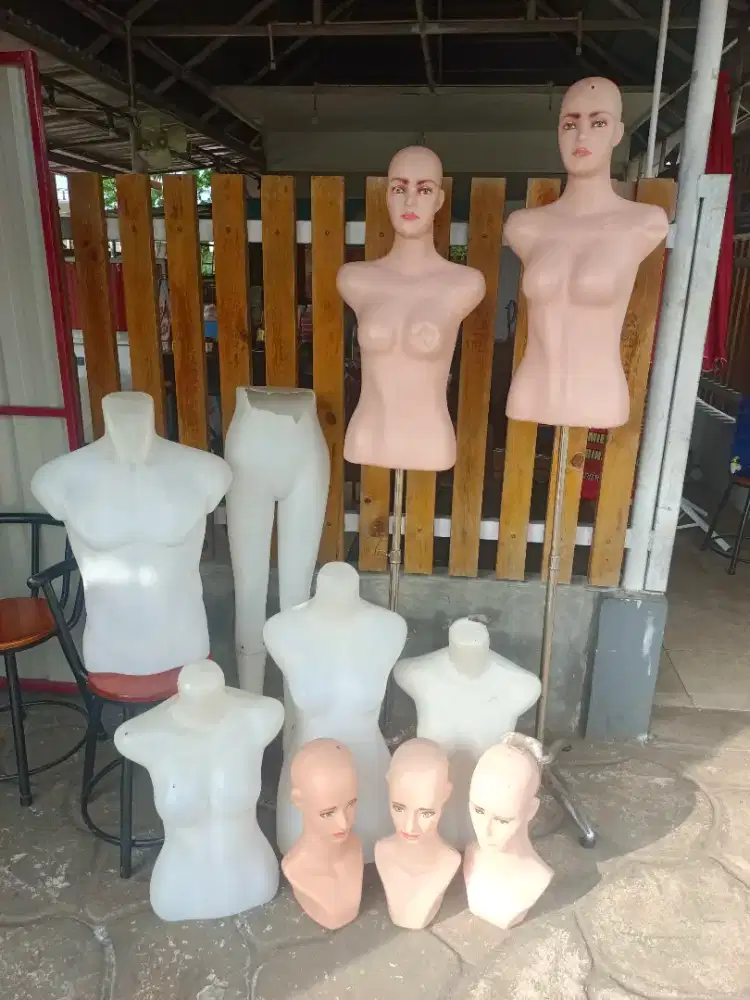 display toko baju dan hijab