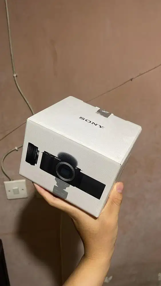 SONY ZV E 10 LIKE NEW