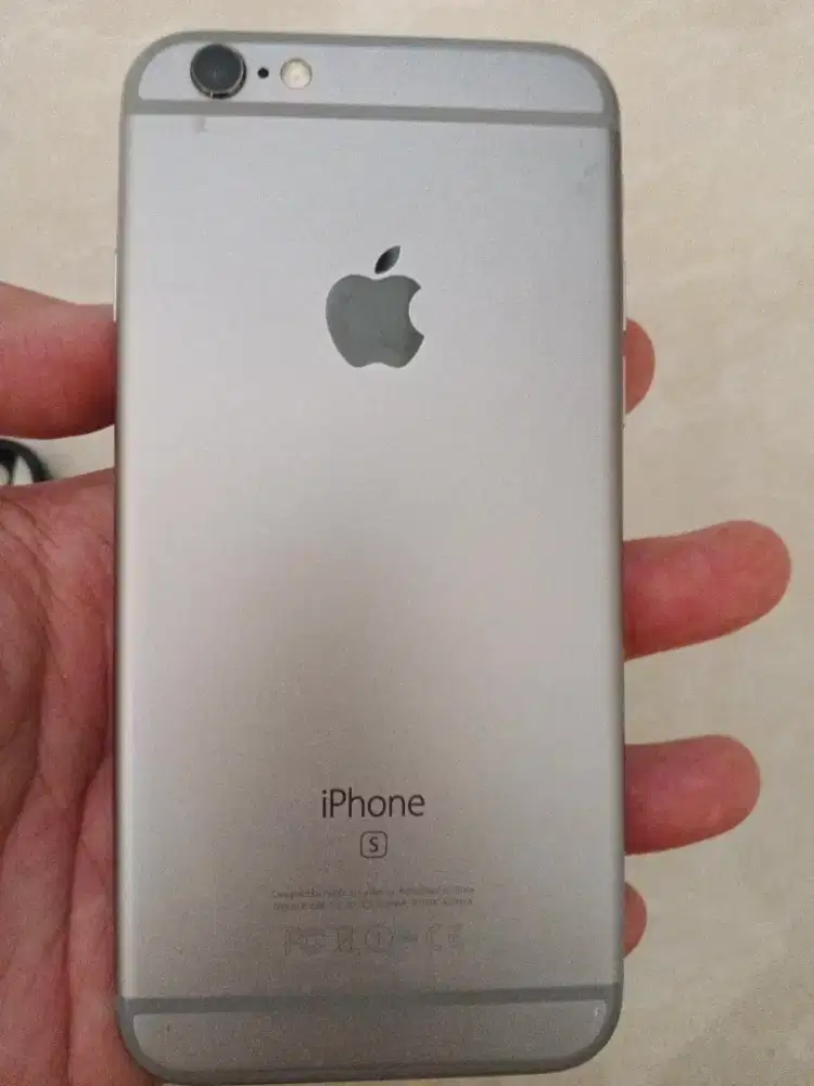iPhone 6s bekas dan mulus