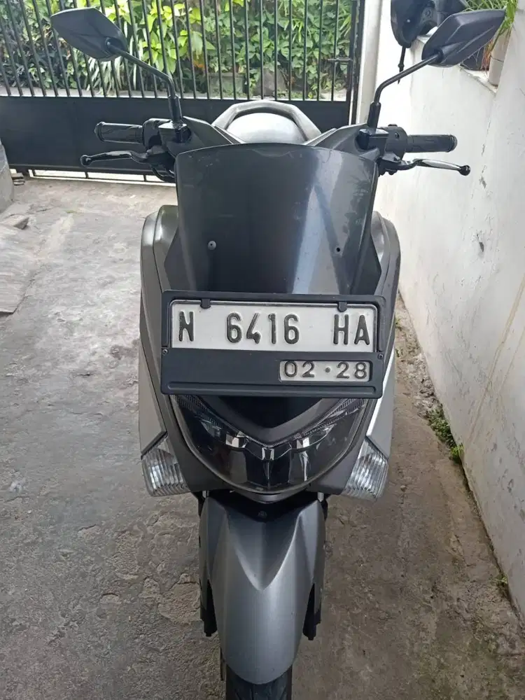 Jual NMAX 2018 Warna Abu-abu