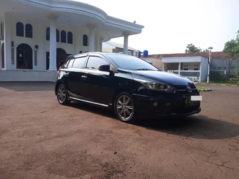 Dp 5 jt. Toyota Yaris S TRD