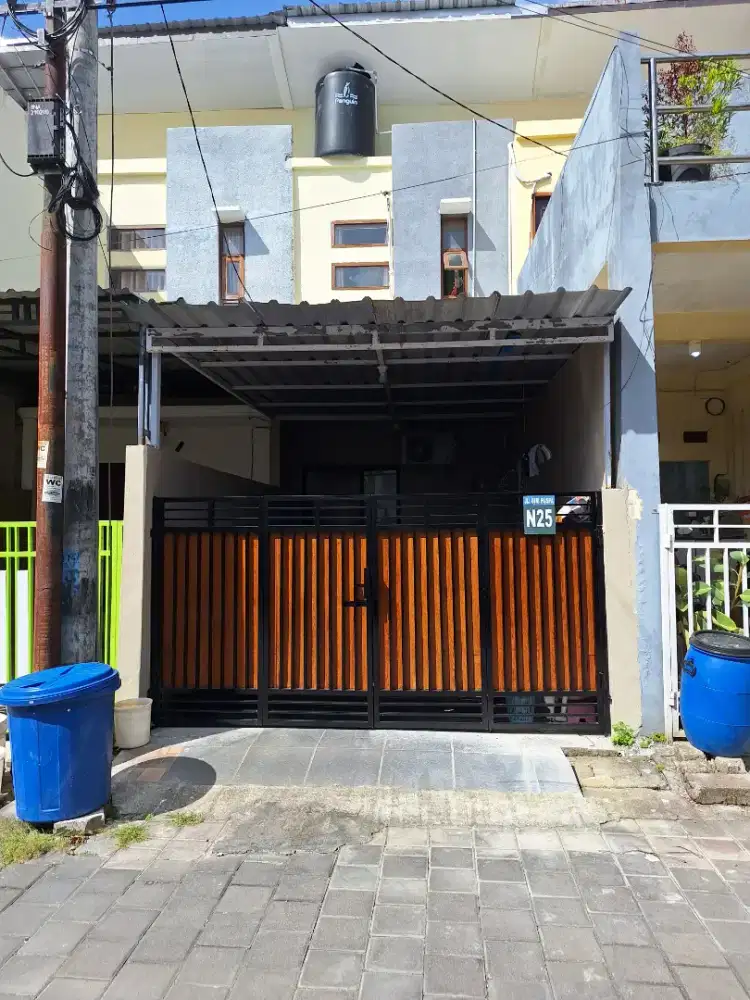 Disewakan Rumah 2 Lantai Nyaman & Tenang.