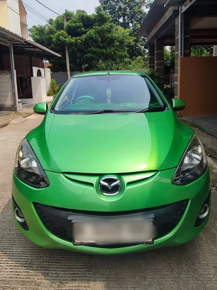 Mazda 2 Sport 2012 Manual Hijau Metallic – Brembo, Sporty & Nyaman