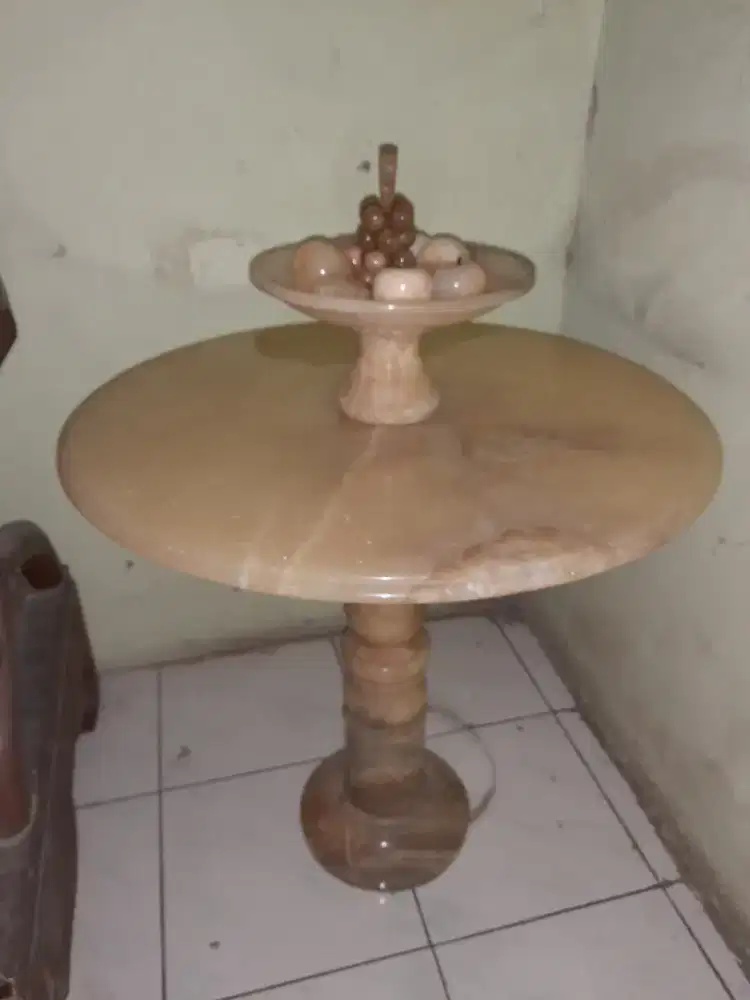 Dijual meja hias marmer bulat