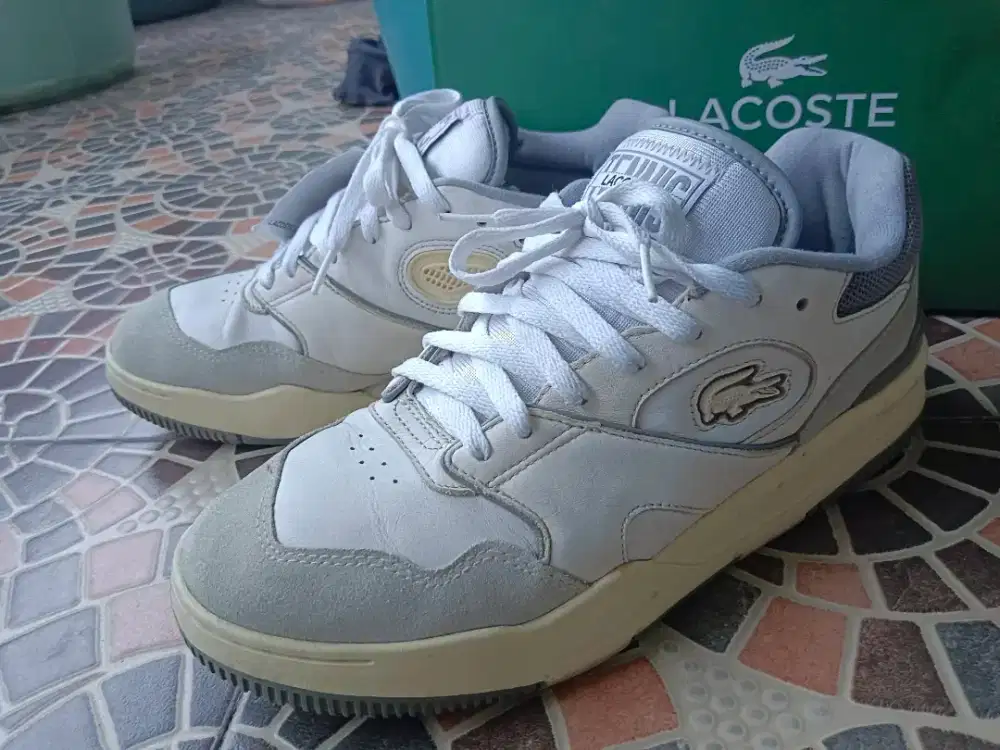 Sepatu pria Lacoste uk 43