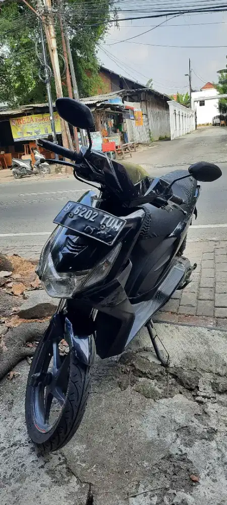 Dijual / tukar tambah motor Beat Karbu