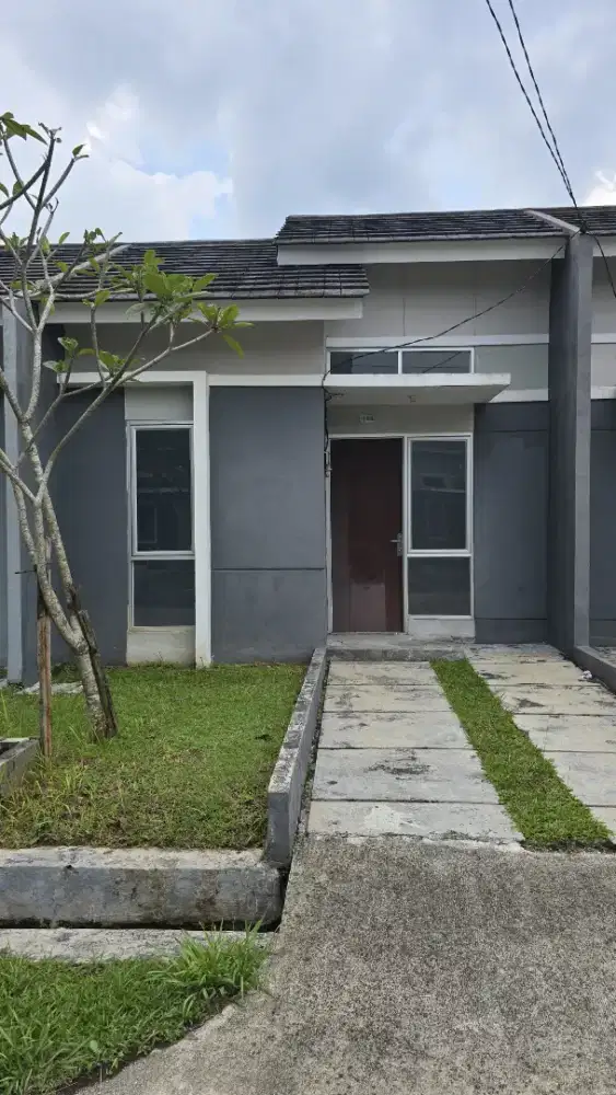 Overkredit Rumah Modernland Cilejit, Cluster Lintang Utara