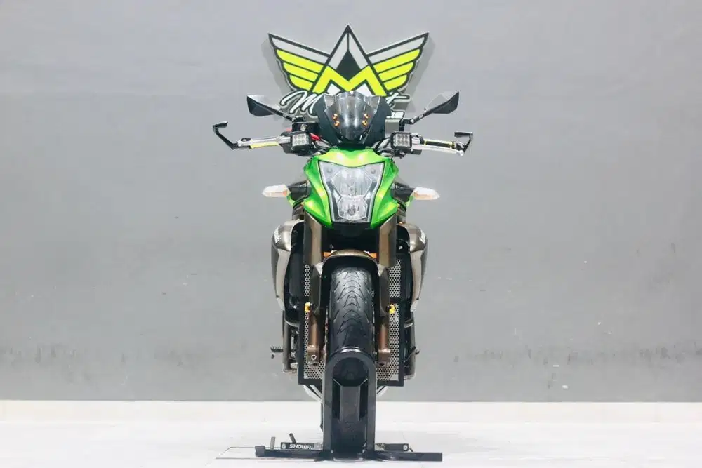 Kawasaki er6n 650 like new KTM Duke 390 W250 er6F Z650