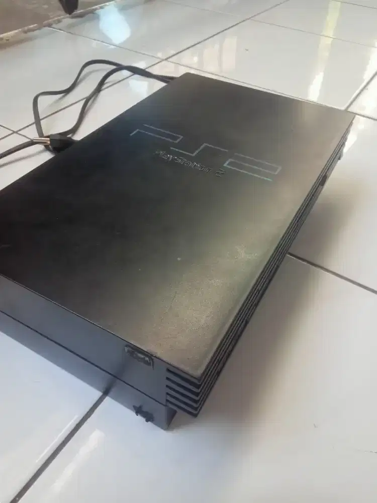 Sony Playstation 2 fat seri 10 udah bisa pake hardisk eksternal kon