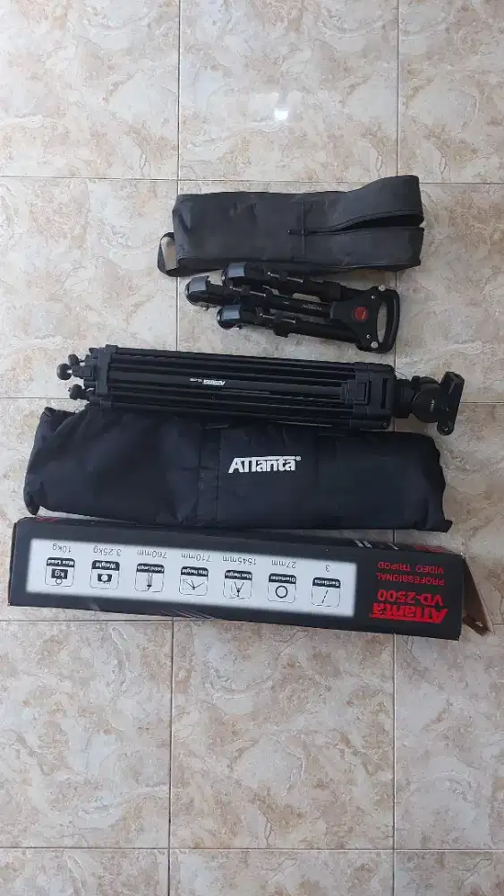Tripod attanta VD2500 like new free dolly yunteng