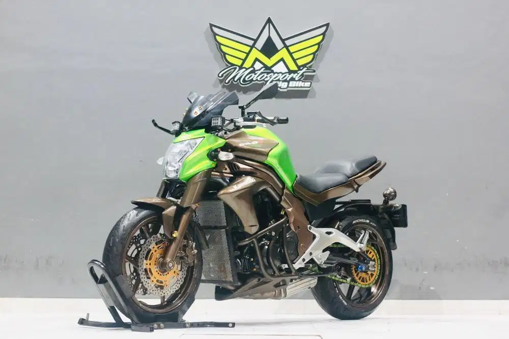 Kawasaki er6n 650 like new ER6F 650 Z650 KTM Duke390 W250