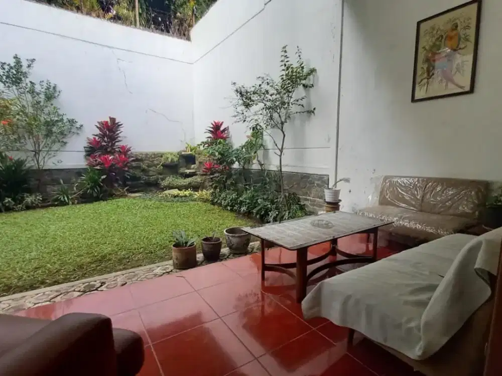 DIJUAL RUMAH CIPAKU SETIABUDI LEMBANG BANDUNG HUNIAN ASRI NYAMAN, RSHS, DEKAT KAMPUS