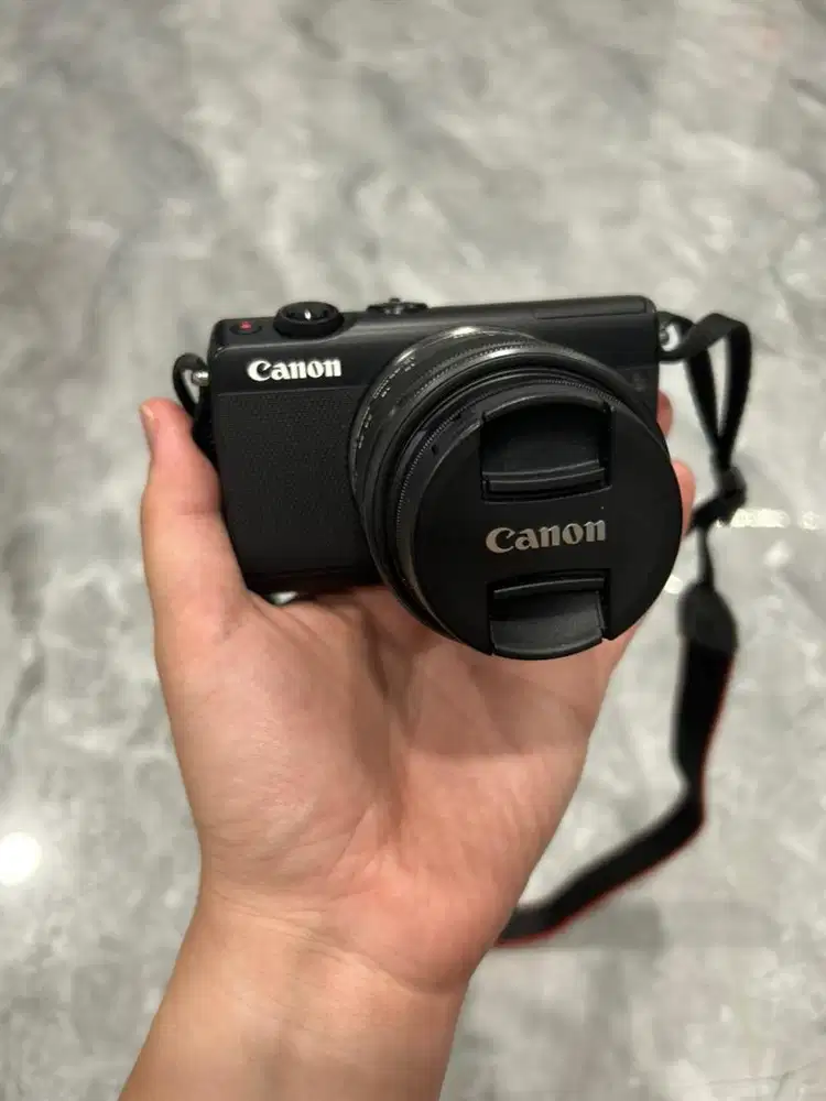 Camera mirrorless Canon EOS M100