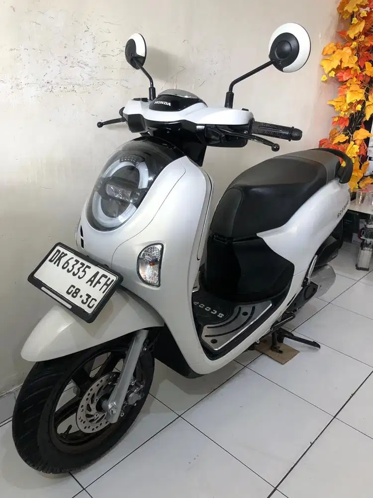 Scoopy White Th.2025 Low km 6rb!!