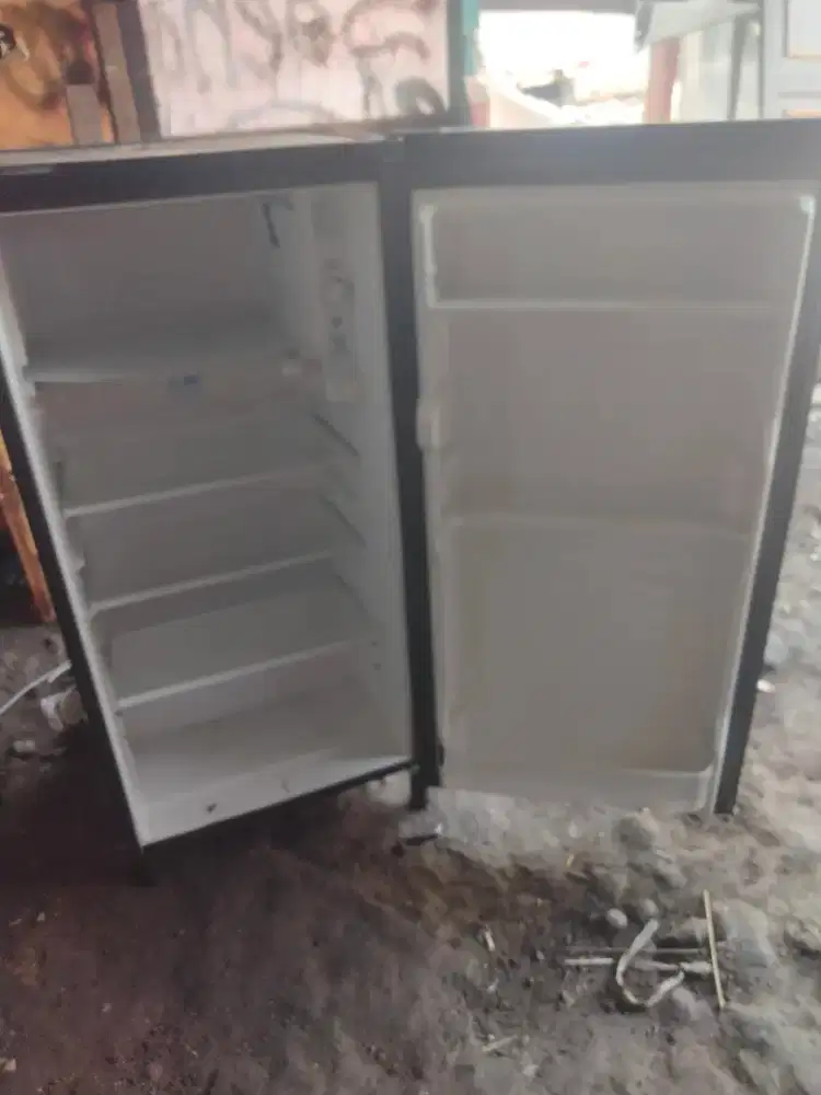 Kulkas 1pintu aQua