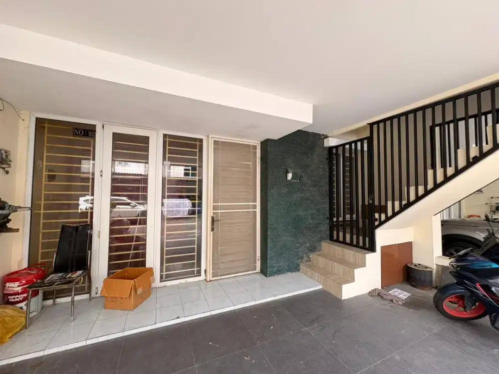DISEWAKAN CEPAT RUMAH DI GREENCOURT