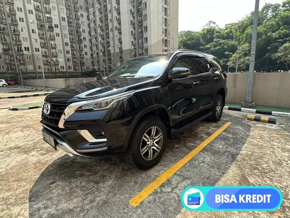 TOYOTA FORTUNER G 2.4 AT 2022 ISTIMEWA