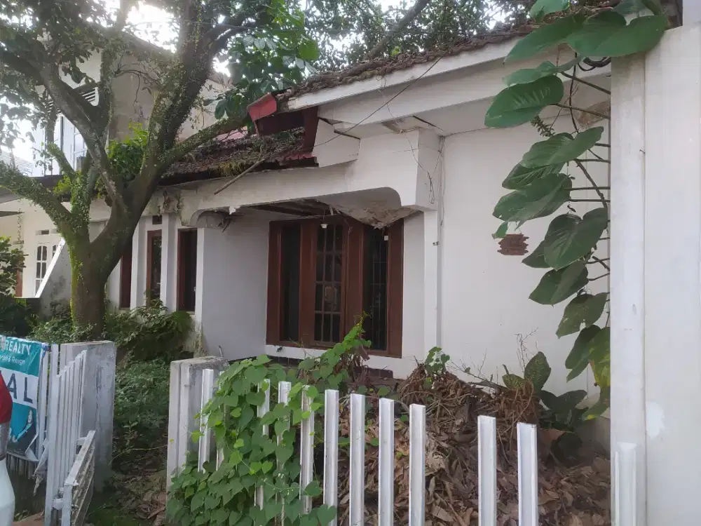 DIJUAL RUMAH HITUNG TANAH DI TURANGGA 168m²