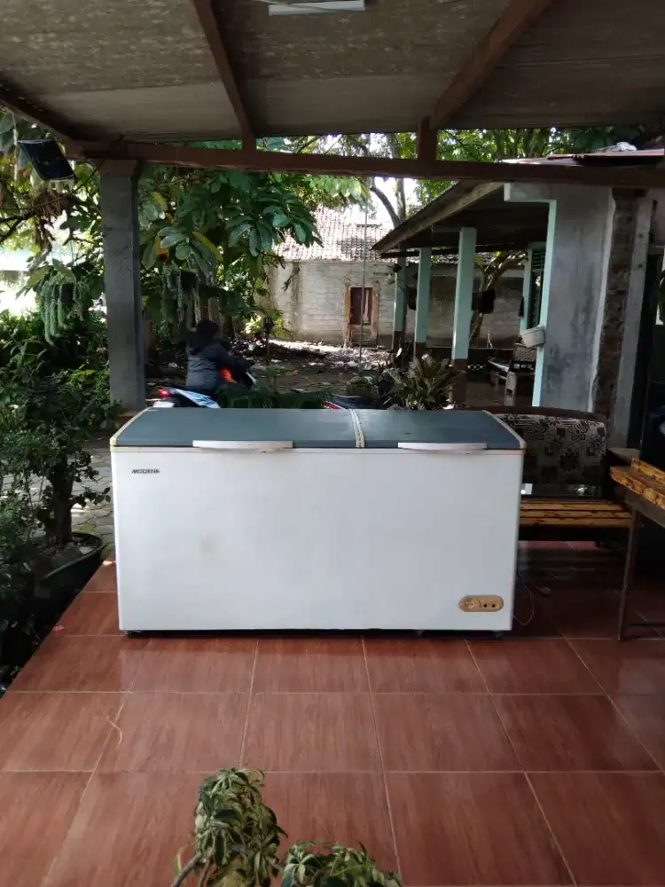 Freezer box 600 liter