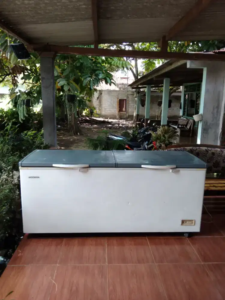 Freezer box 650 liter
