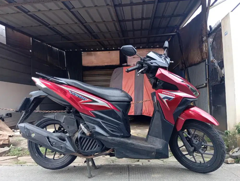 VARIO 125 LED THN 2015