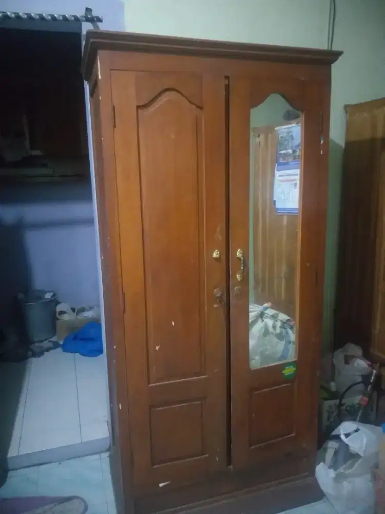 Lemari kayu 2 pintu