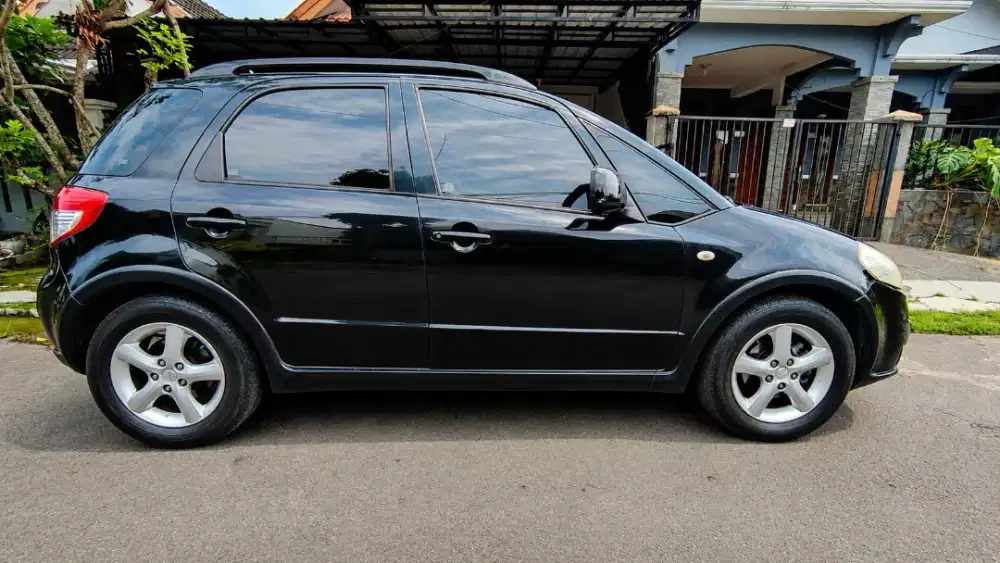 Dijual Suzuki SX4 X-Over 2008. Cross Over, Nyaman dipakai untuk harian