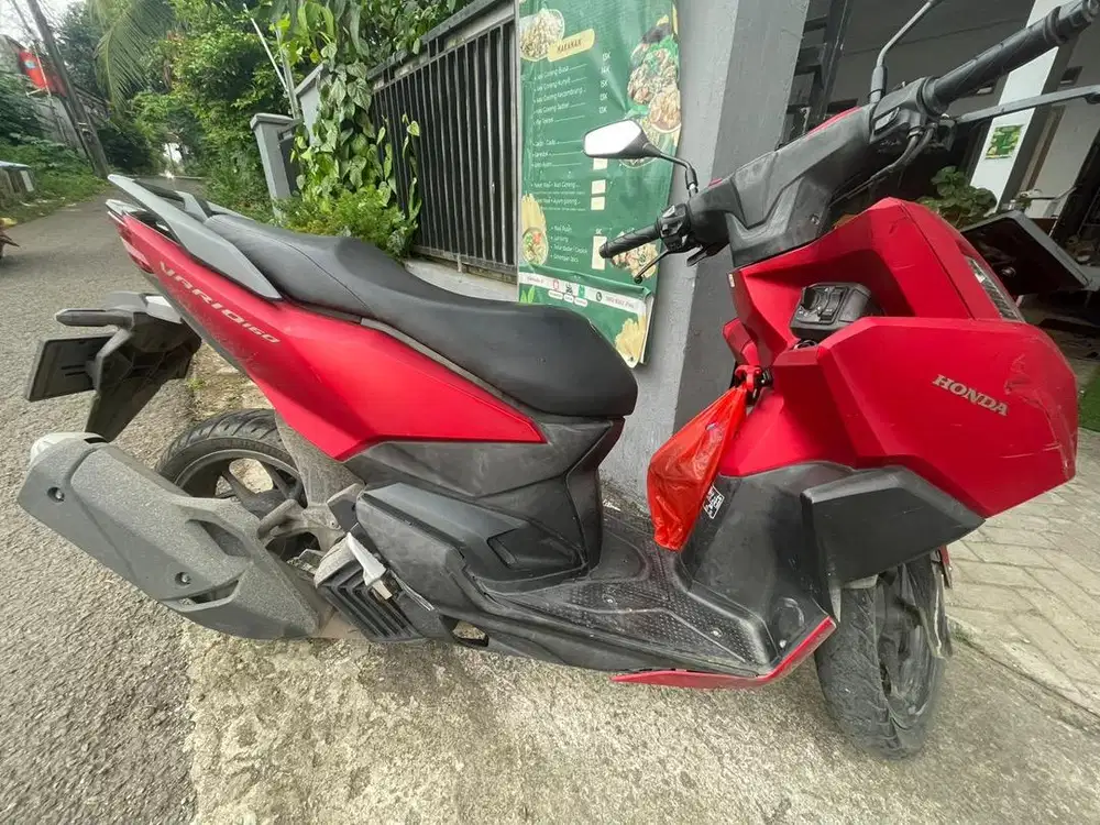 Vario 160CBS Lengkap dan aman