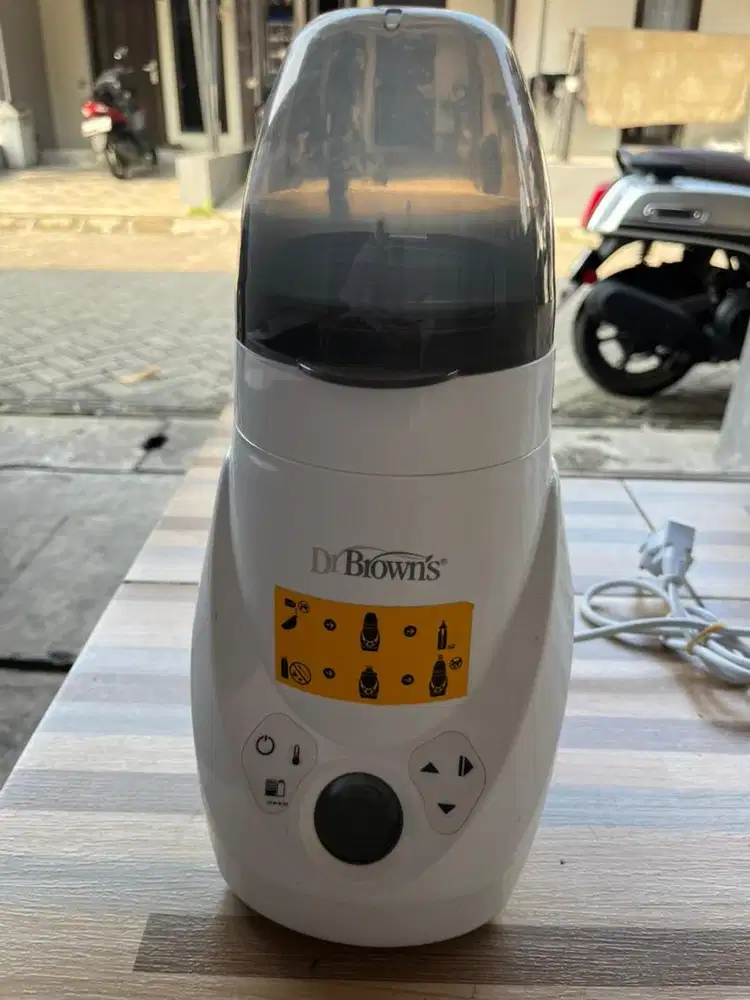 DR BROWNS BOTTLE AND FOOD WARMER