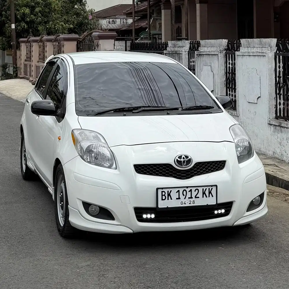 Toyota Yaris 2010 Bensin