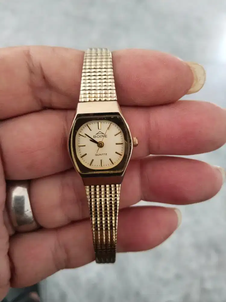Jam cewek Boine Quartz