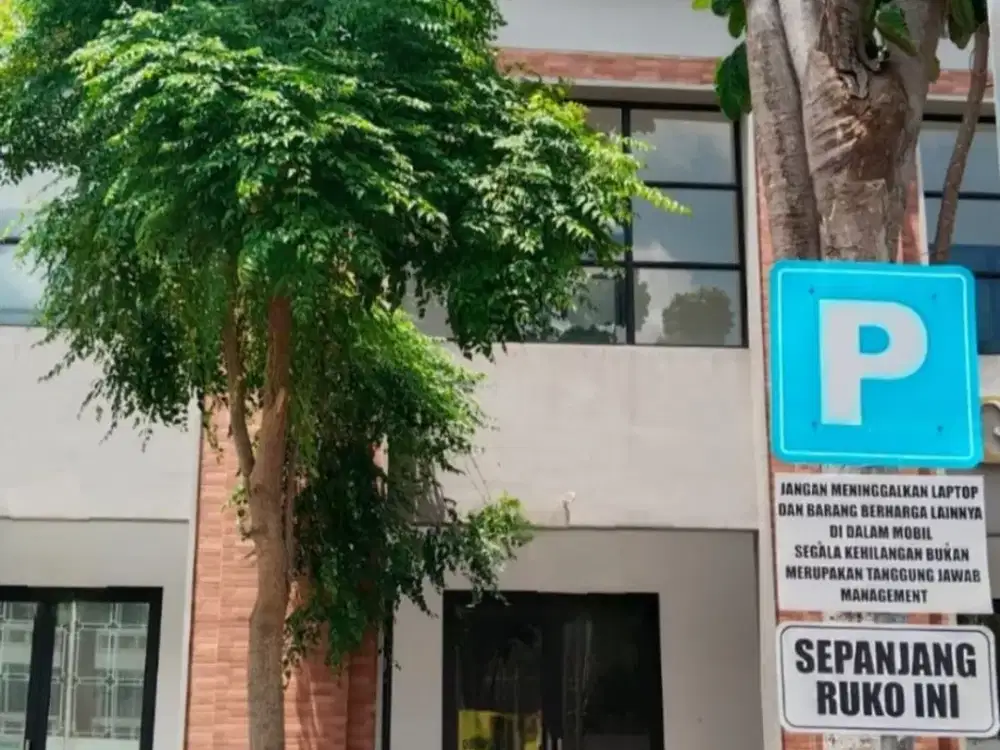 3 LANTAI!! DIJUAL CEPAT RUKO DI GRAHA NATURA LONTAR SAMBIKEREP - SEMI FURNISHED