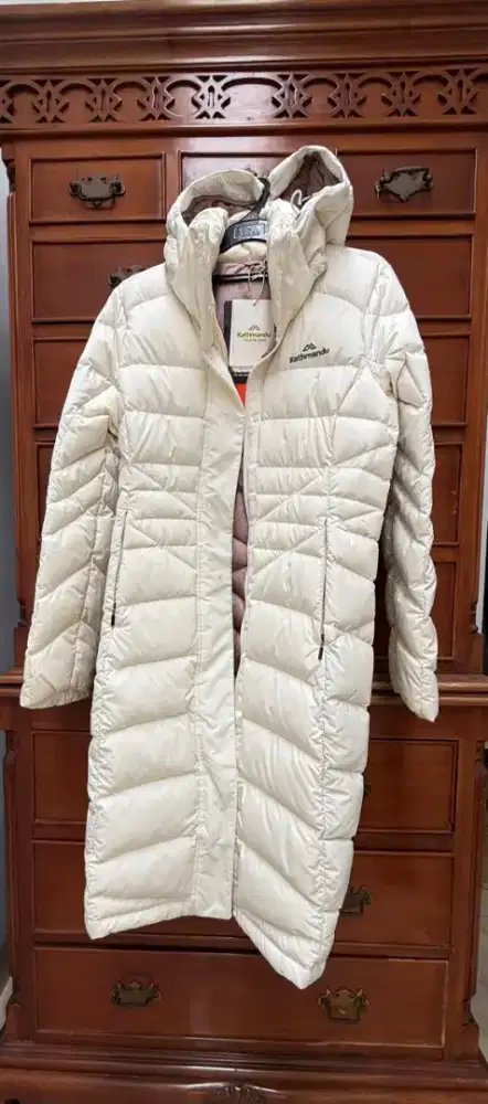 Jaket Mantel musin Dingin Wanita merk Kathmandu Original size 8 /m
