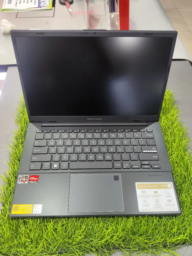 ASUS VIVOBOOK GO 14 E1404FA