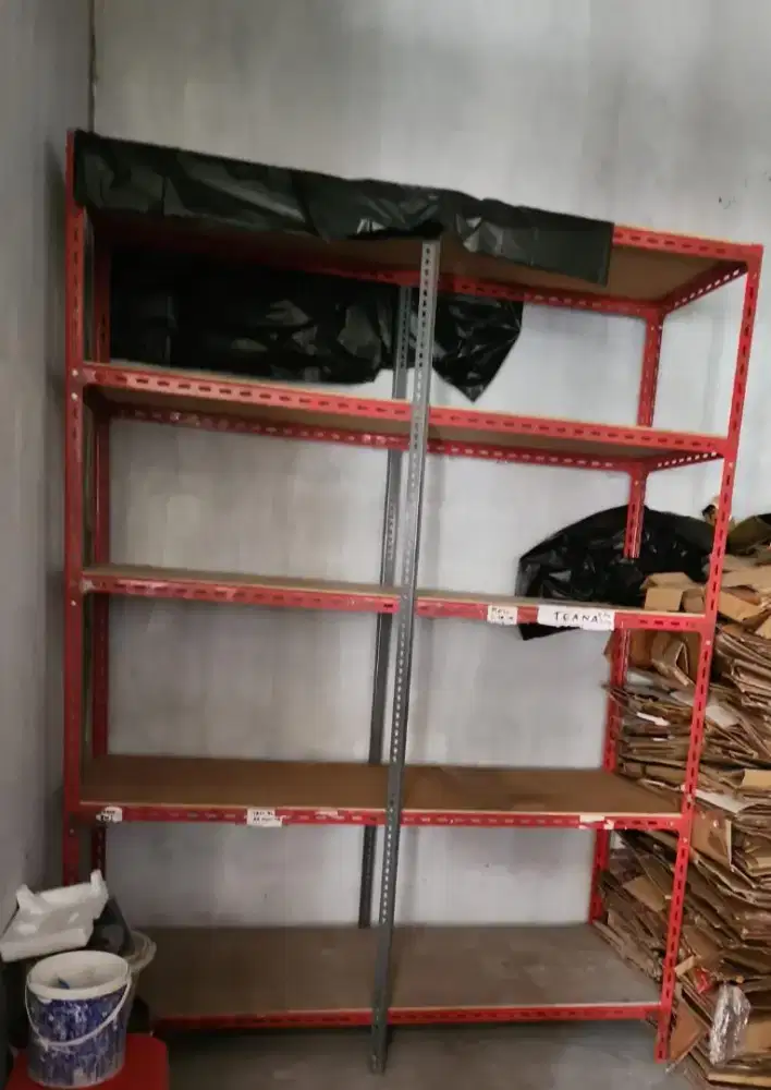 Rak rakitan bekas jualan ditoko