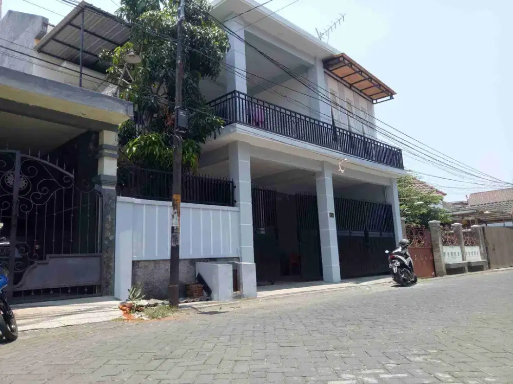 Kost Strategis Depan Gerbang Kampus UB