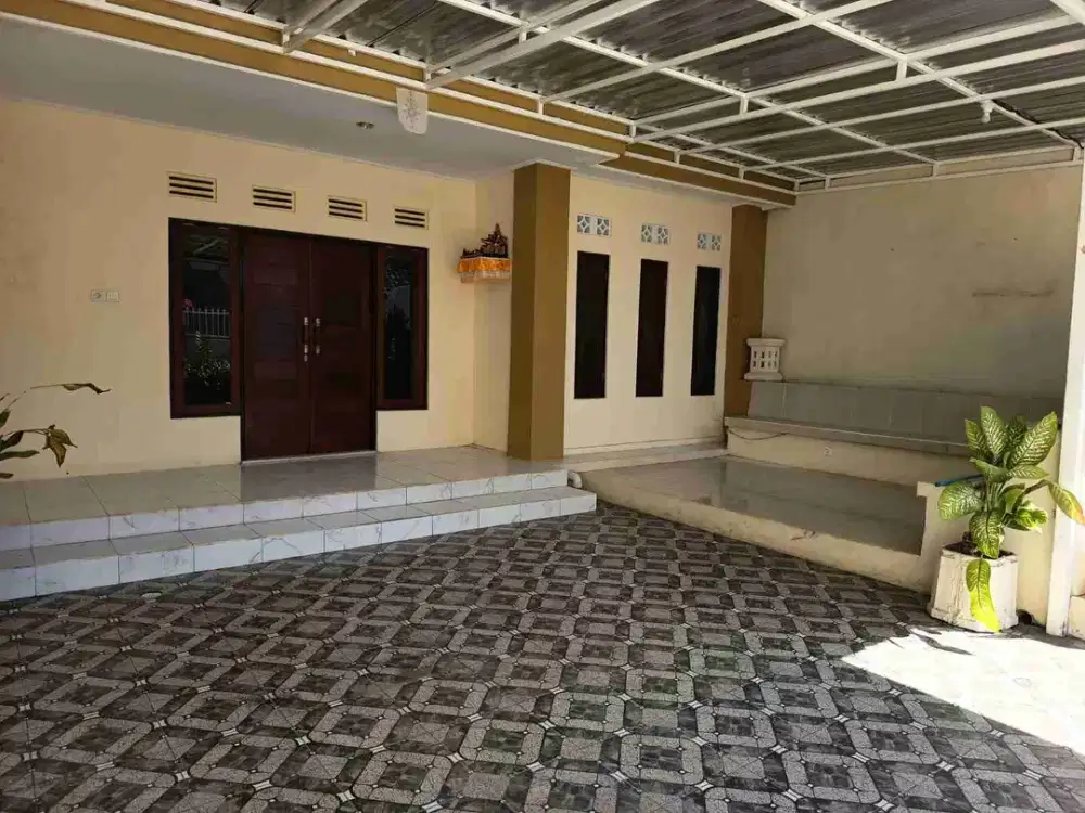 Rumah luas dan nyaman Panjer