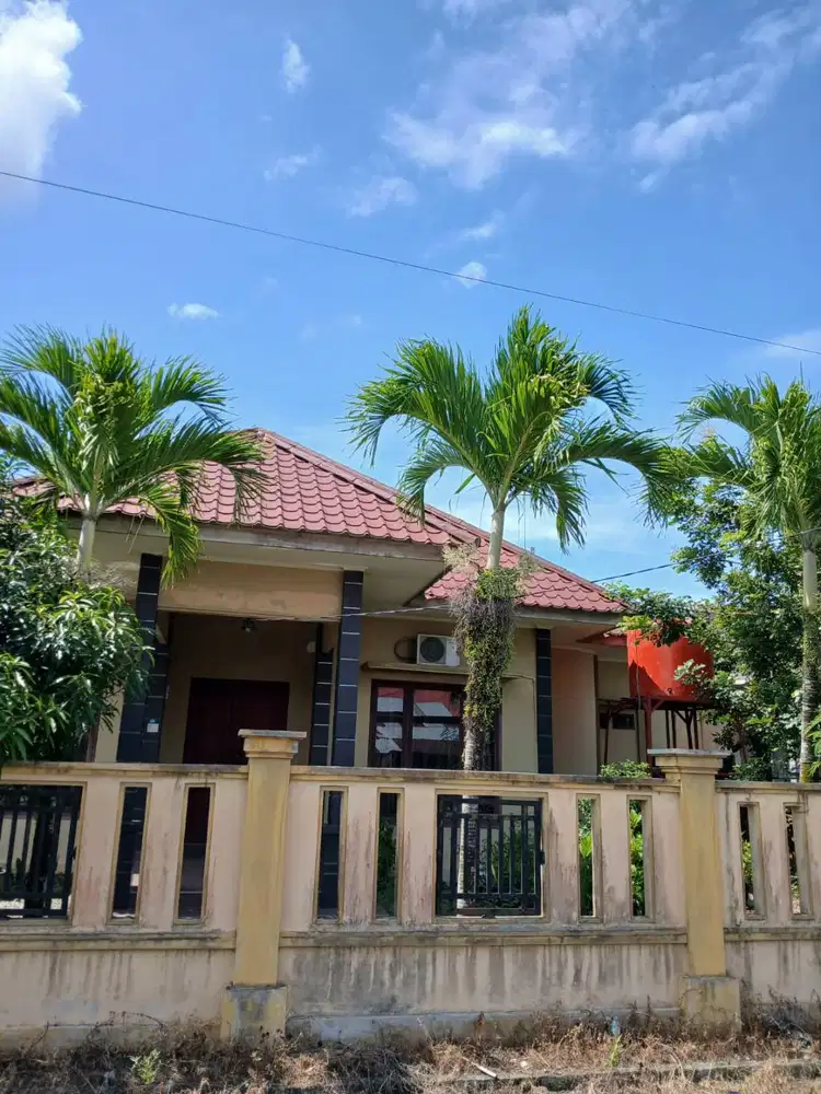 RUMAH DISEWAKAN - UNTUK PERKANTORAN / MESS MEULABOH, ACEH BARAT
