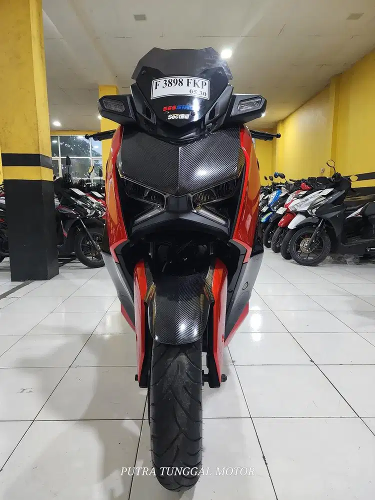 YAMAHA XMAX 250 2025