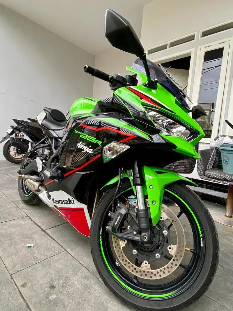 Kawasaki ZX25R 2022 WARNA FAVORIT KM LOW 2000 ISTIMEWA NEGO