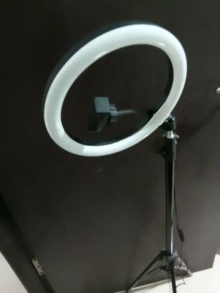 Tripod lampu live