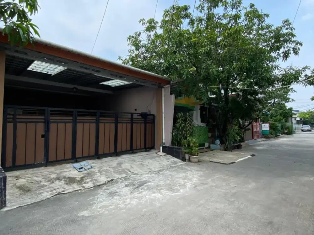 *RUMAH BAGUS HARGA MURAH COCOK UNTUK USAHA DALAM KOMPLEK STRATEGIS di BEKASI UTARA*