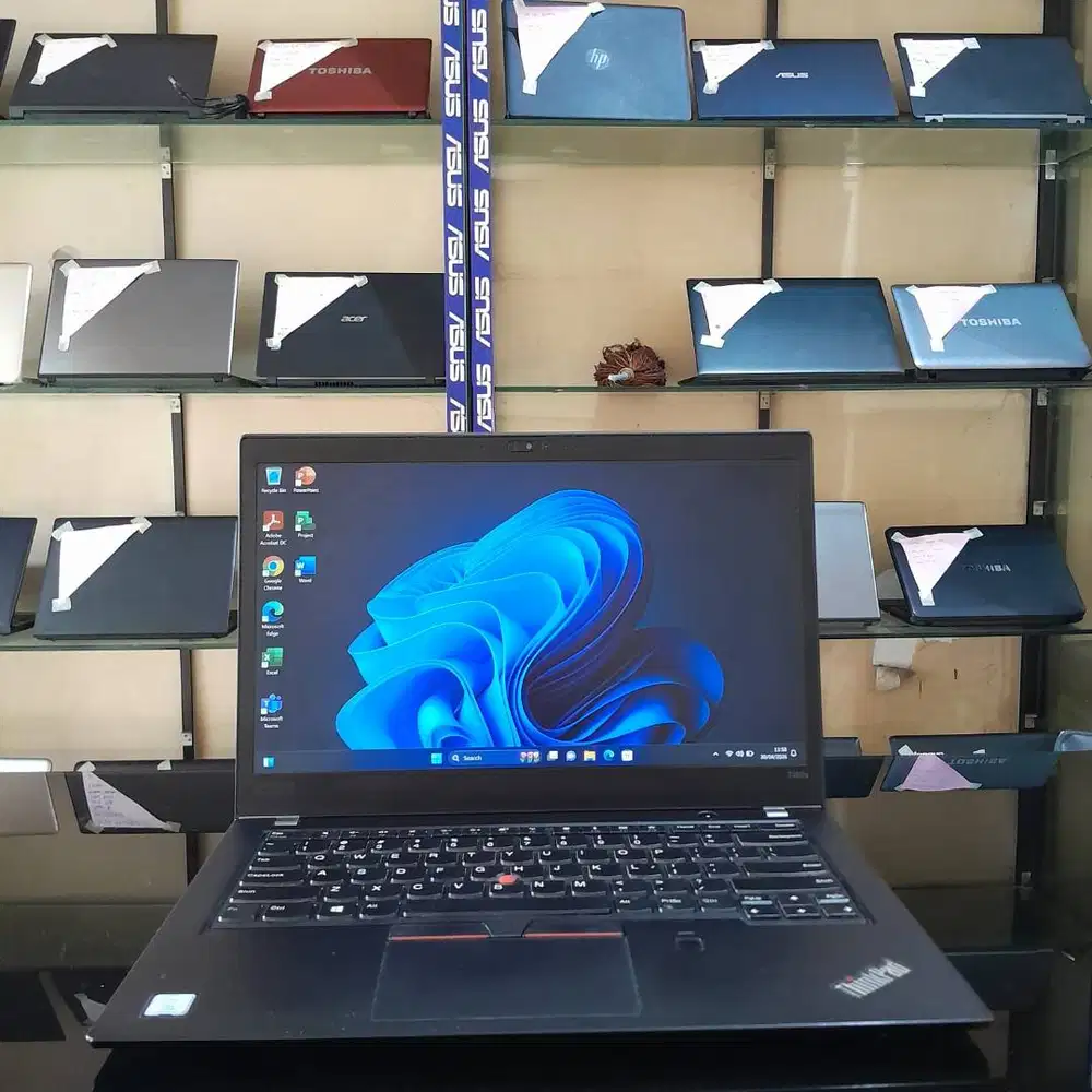 Lenovo thinkpad t480s core i7-8650u RAM 8GB SSD 256GB