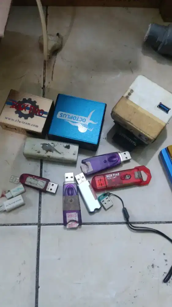 Tool dan hp bekas garapan