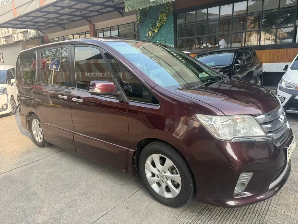 Nissan Serena 2013 Bensin