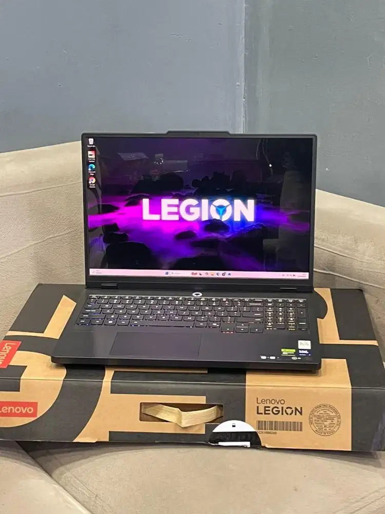 LENOVO LEGION PRO 5 16IAX10 Like New garansi on Agustus 2028