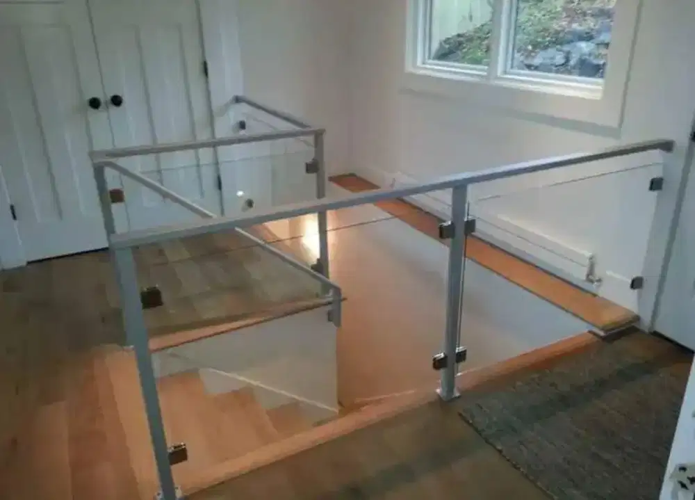 Reling tangga balkon stenlies kaca stell