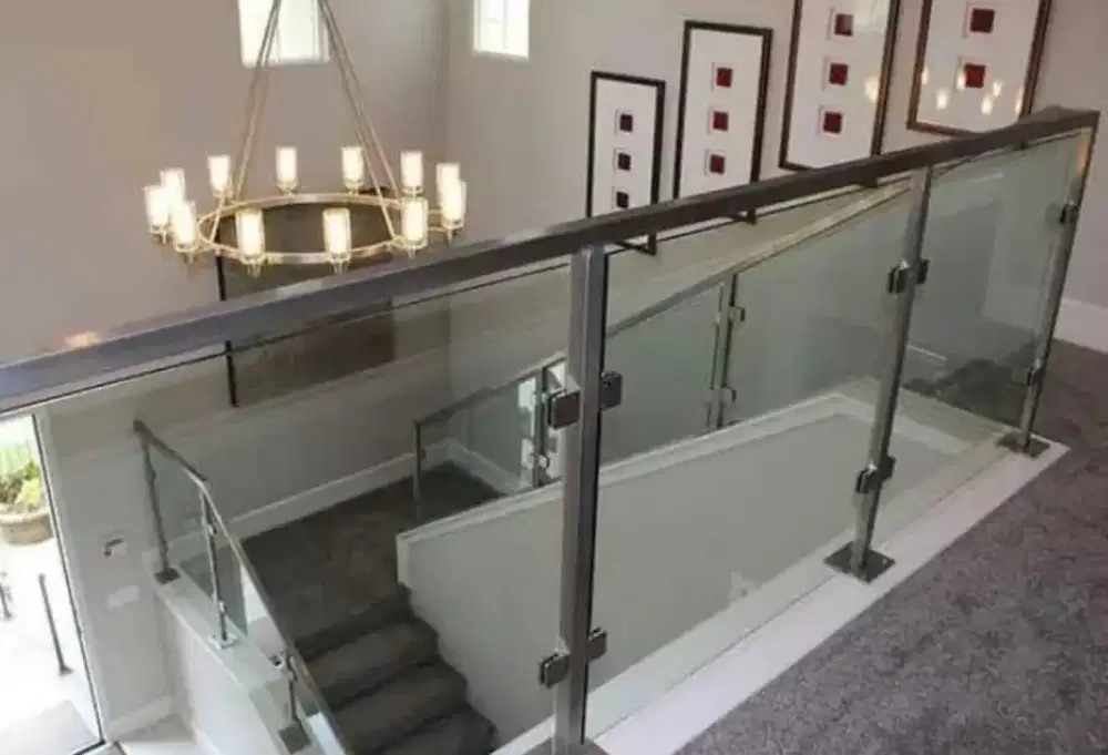 Reling tangga balkon stenlies kaca