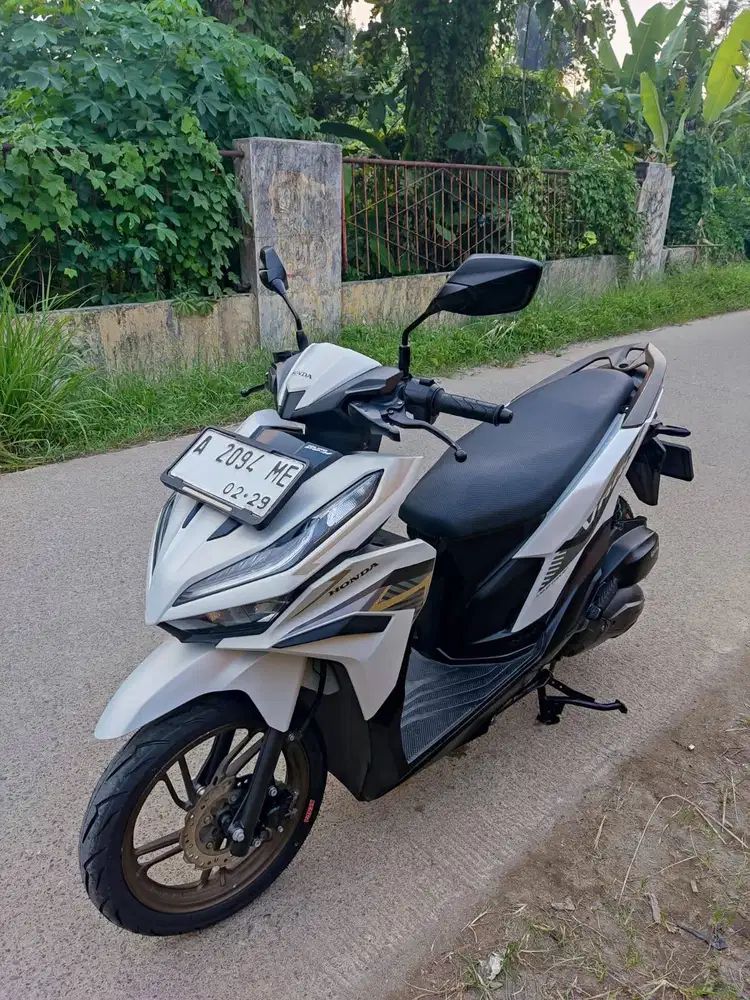 New vario 125 cbs iss - Indra Ainu Motor