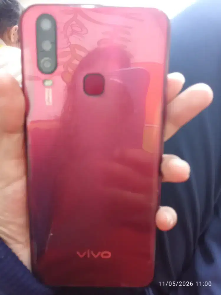 Di jual hp Vivo ram 8 kondisi masih bagus minus pemakaian aja ,